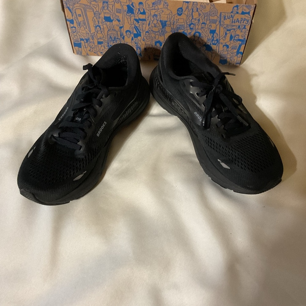 Women’s Brooks